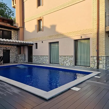 Libero Villa